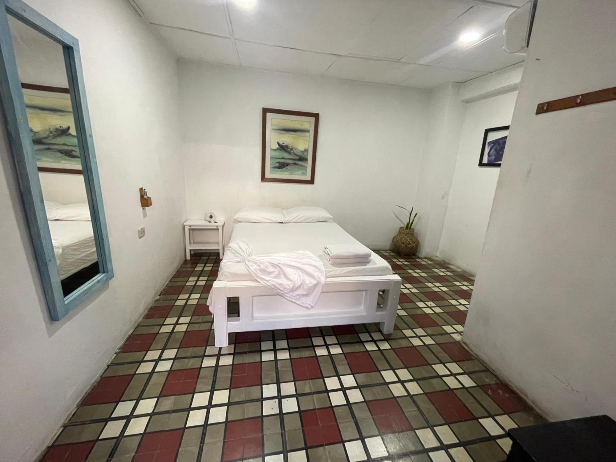 Hostal Luna Llena Getsemani Cartagène Extérieur photo